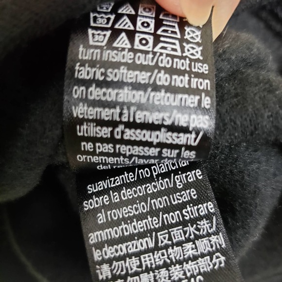 Victoria Sport Black Long Sleeve Casual Crop Top Shirt Women's Size Medium - Picture 7 of 7